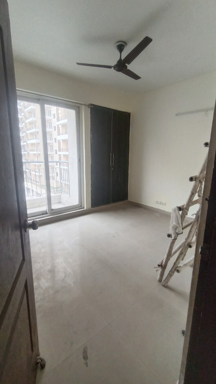 Room, aditya-celebrity-homes 3 Bedroom 1650 Sq.Ft. Apartment In Sector 76 Noida 8795954