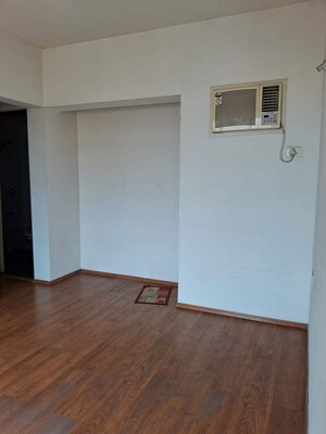 Room in 3 BHK Apartment at Lodha Casa Bella Gold, Dombivli East – for Sale