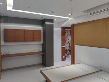 Room in 4 BHK Apartment at Guardian The Palladium, Kothrud – for Sale