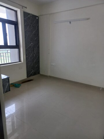 Room in 1 BHK Apartment at Amolik Sankalp, Sector 85 – for Rent