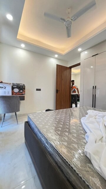 Bedroom in 2 BHK Builder Floor at Saket – for Rent