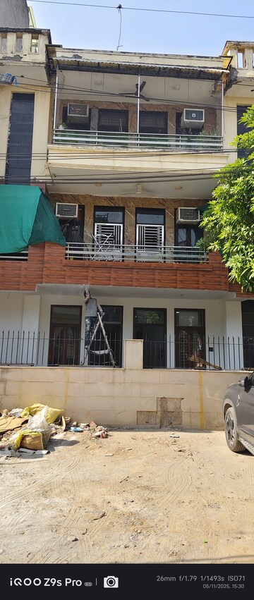 4 BHK Builder Floor – Exterior View View at Srishti Greenfield Homes, Green Fields Colony - for Sale