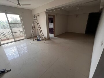 Room in 4 BHK Apartment at DLF New Town Heights Town Houses, Sector 86 – for Rent