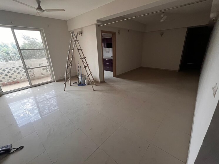 Room, dlf-new-town-heights-town-houses 4 Bedroom 2350 Sq.Ft. Apartment In Sector 86 Gurgaon 8795985