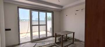 Room in 3 BHK Independent House at BPTP Amstoria Country Floor, Sector 102 – for Rent