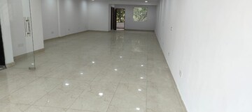  Showroom For Rent in Green Park