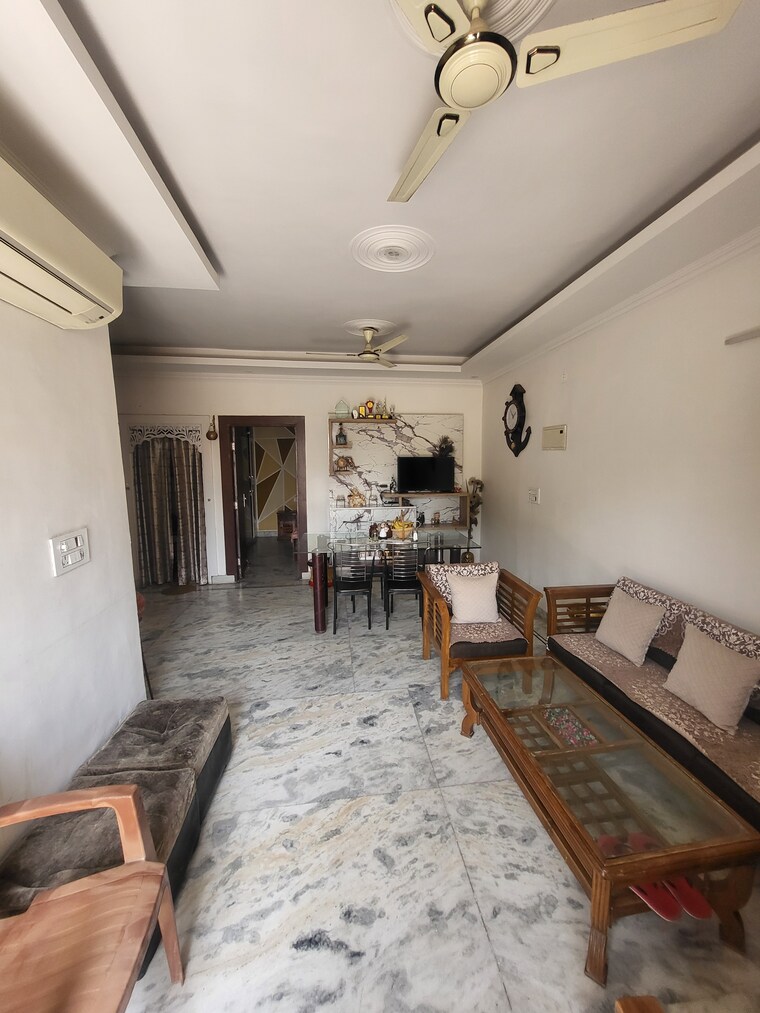 Kitchen, srishti-greenfield-homes 3 Bedroom 220 Sq.Yd. Builder Floor In Green Fields Colony Faridabad 8796039