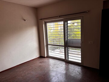 Room in 4 BHK Villa at BPTP District 3, Sector 85 – for Rent