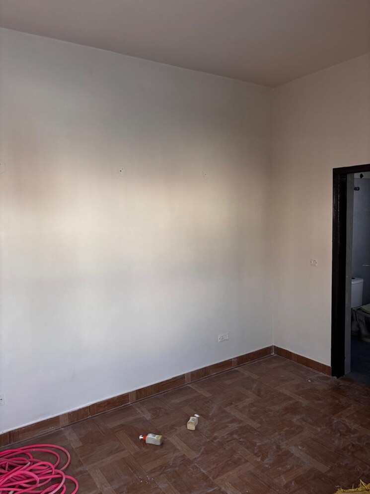 Room, bptp-district-3 4 Bedroom 2000 Sq.Ft. Villa In Sector 85 Faridabad 8796017