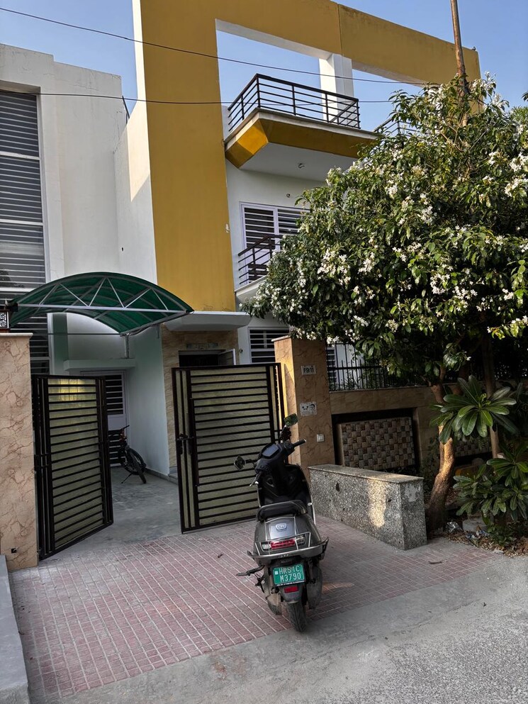 Exterior View, bptp-district-3 4 Bedroom 2000 Sq.Ft. Villa In Sector 85 Faridabad 8796017