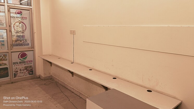 undefined, netaji subhash place Commercial Office Space 315 Sq.Ft. In Netaji Subhash Place Delhi 8796117