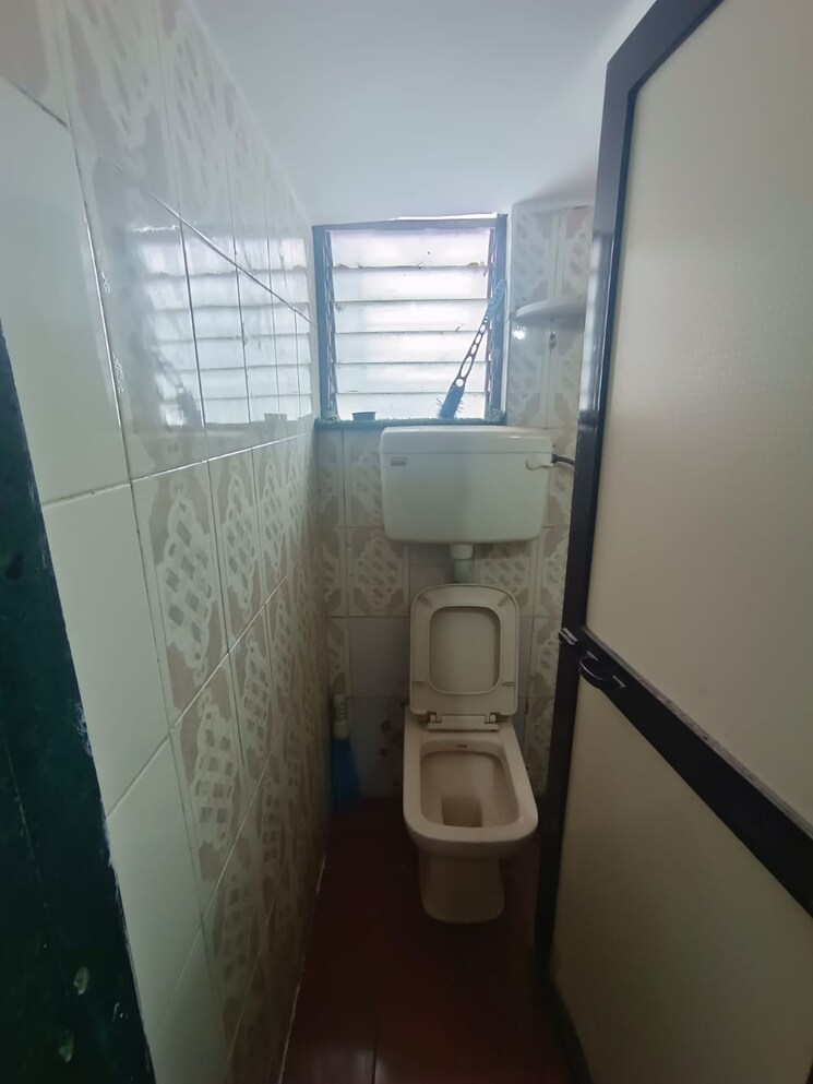Bathroom, runwal-nagar-chs 1 Bedroom 450 Sq.Ft. Apartment In Runwal Nagar Thane 8796065