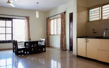 Showroom For Sale in Hbr Layout