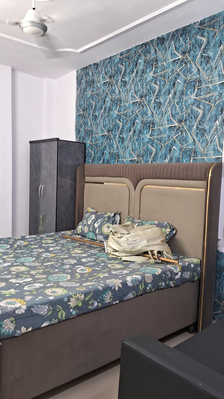 Bedroom, rajouri garden 4 Bedroom 290 Sq.Yd. Builder Floor In Rajouri Garden Delhi 8796107