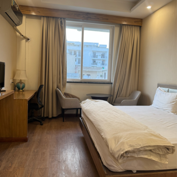 Bedroom in  Pg at Dlf City Phase 3 – for Rent