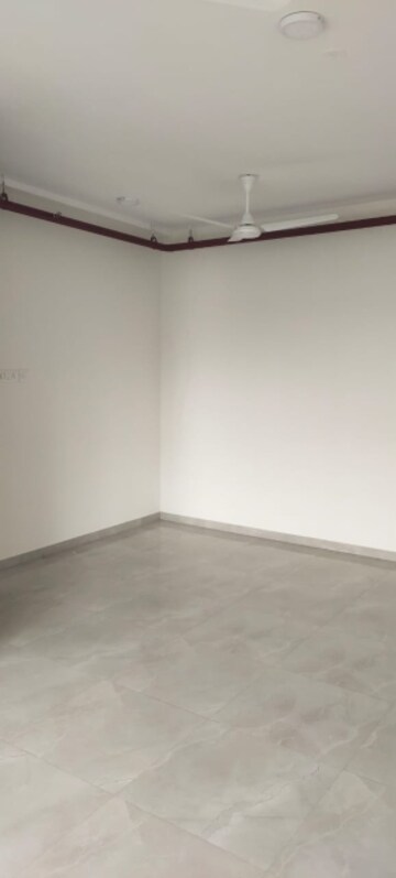 2 BHK Apartment For Rent in Goregaon West