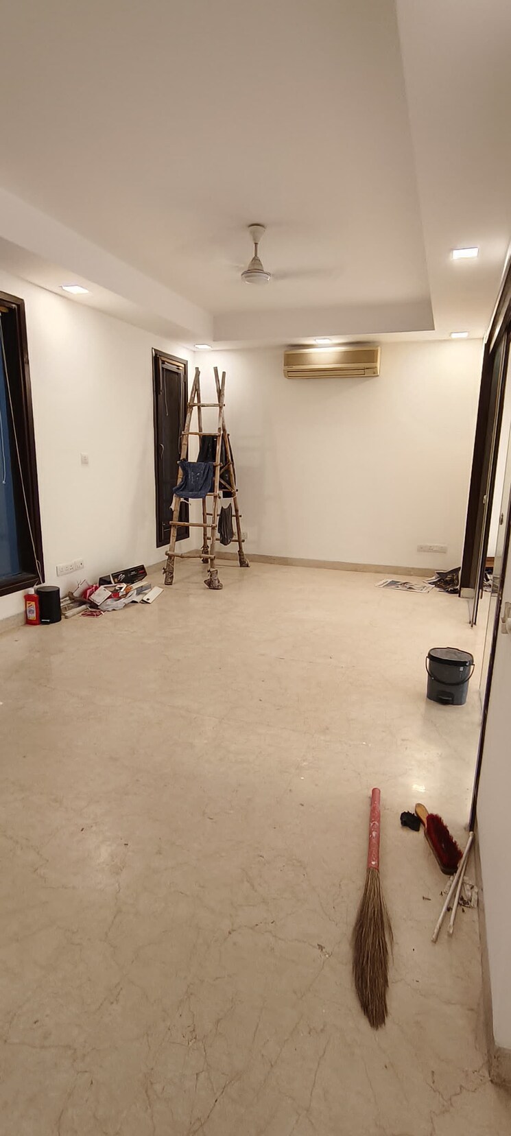 Room, safdarjung enclave 4 Bedroom 500 Sq.Yd. Builder Floor In Safdarjung Enclave Delhi 8796148