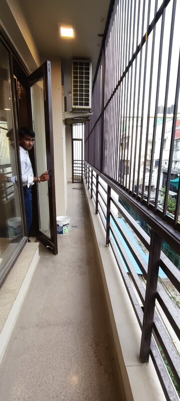 Balcony in 4 BHK Builder Floor at Safdarjung Enclave – for Rent