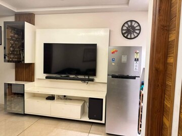 Furnished Amenities in 1 BHK Builder Floor at Saket – for Rent