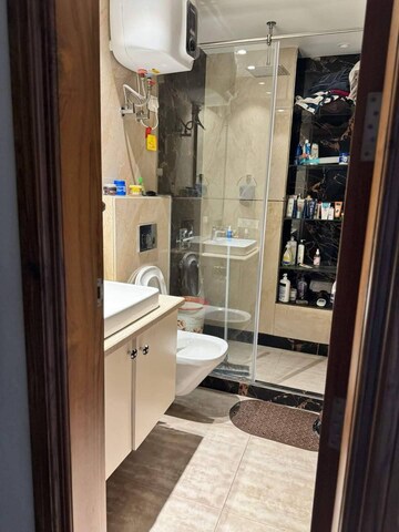 Bathroom in 1 BHK Builder Floor at Saket – for Rent