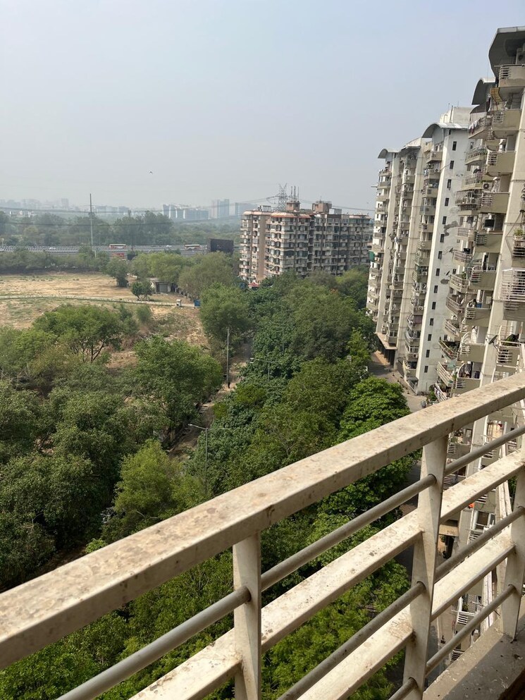Balcony, mapsko-krishna-apra-gardens 3.5 Bedroom 1698 Sq.Ft. Apartment In Vaibhav Khand Ghaziabad 8796176