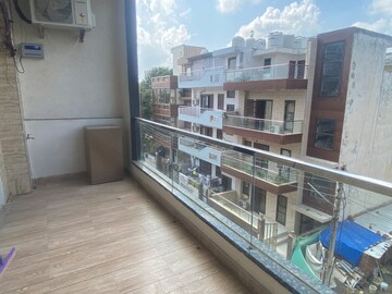 Balcony in 3 BHK Apartment at Ansals Flexi Homes, Sector 57 – for Rent