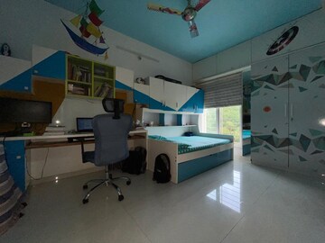 Team Area in 3 BHK Apartment at Gokhale Manik, Prabhat Road – for Sale