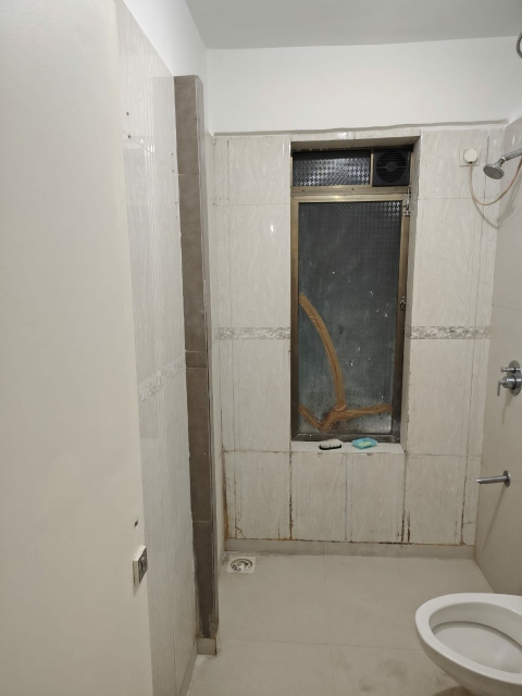 2 BHK Apartment For Rent in Gurudev Silver Heights