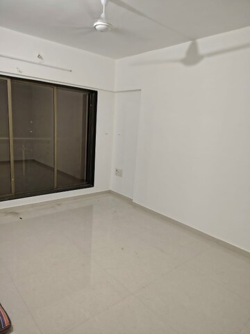 Room in 2 BHK Apartment at Gurudev Silver Heights, Mulund West – for Rent