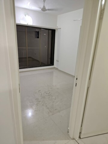 Room in 2 BHK Apartment at Gurudev Silver Heights, Mulund West – for Rent