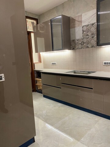 Bathroom in 3 BHK Builder Floor at Defence Colony – for Rent