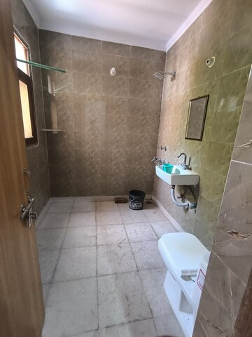 2.5 BHK Builder Floor For Rent in Sector 37