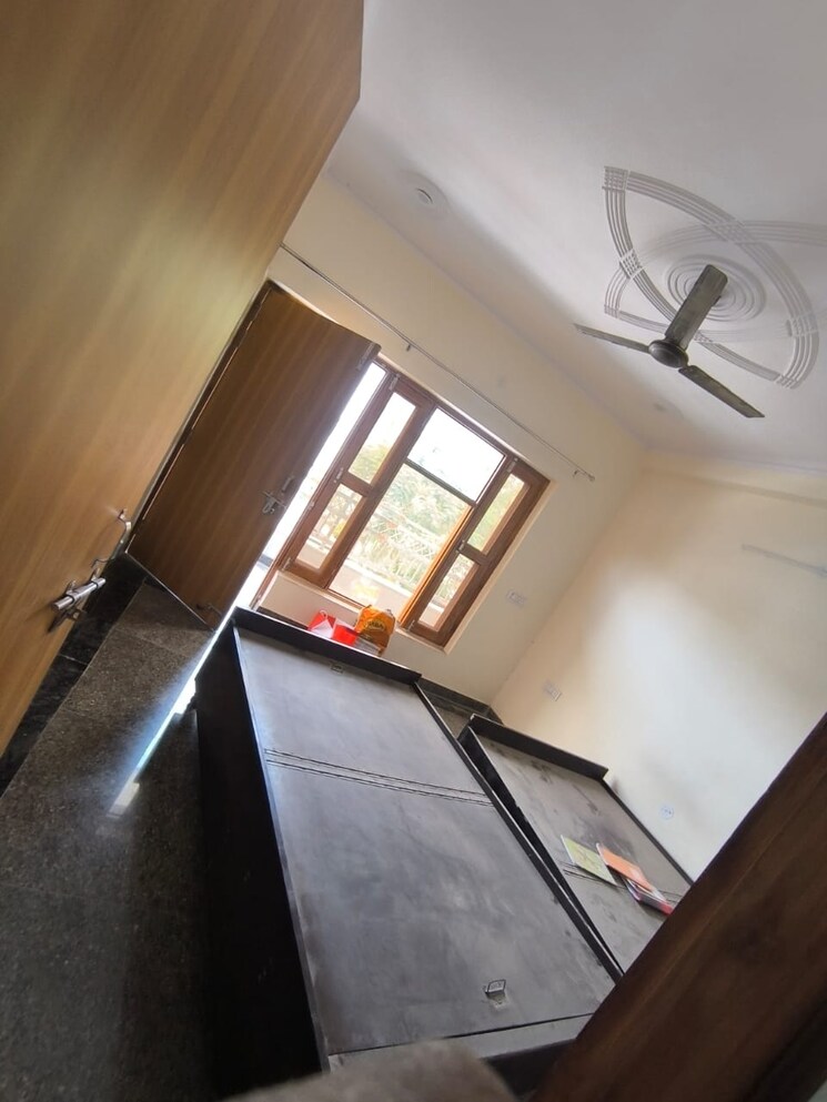 undefined, sector 37 2.5 Bedroom 250 Sq.Ft. Builder Floor In Sector 37 Faridabad 8796235