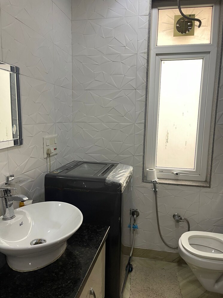 Bathroom, saket 1 Bedroom 500 Sq.Ft. Builder Floor In Saket Delhi 8796246
