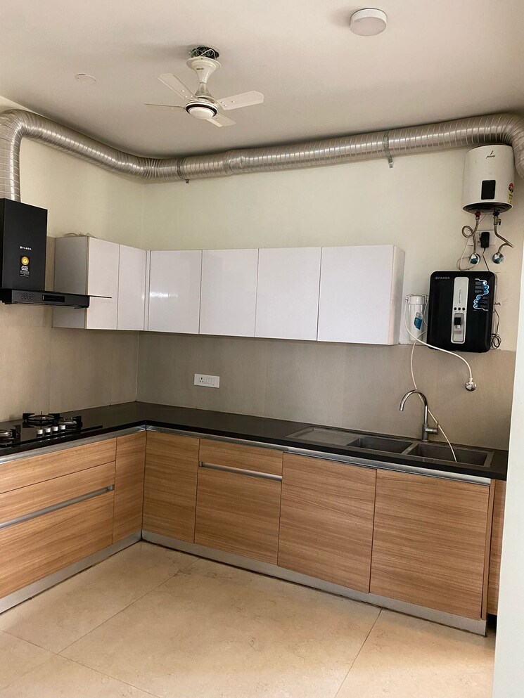 Kitchen, maya-green-lotus-saksham 3 Bedroom 1346 Sq.Ft. Apartment In International Airport Road Zirakpur 8796297