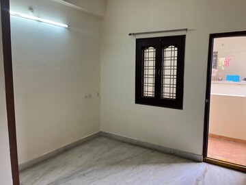 Room in 2 BHK Apartment at Kondapur – for Rent