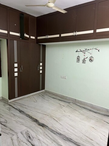 Room in 2 BHK Apartment at Kondapur – for Rent