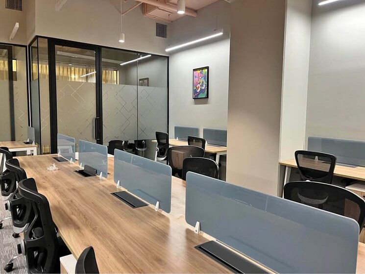 Team Area, model colony Commercial Office Space 2000 Sq.Ft. In Model Colony Pune 8796284