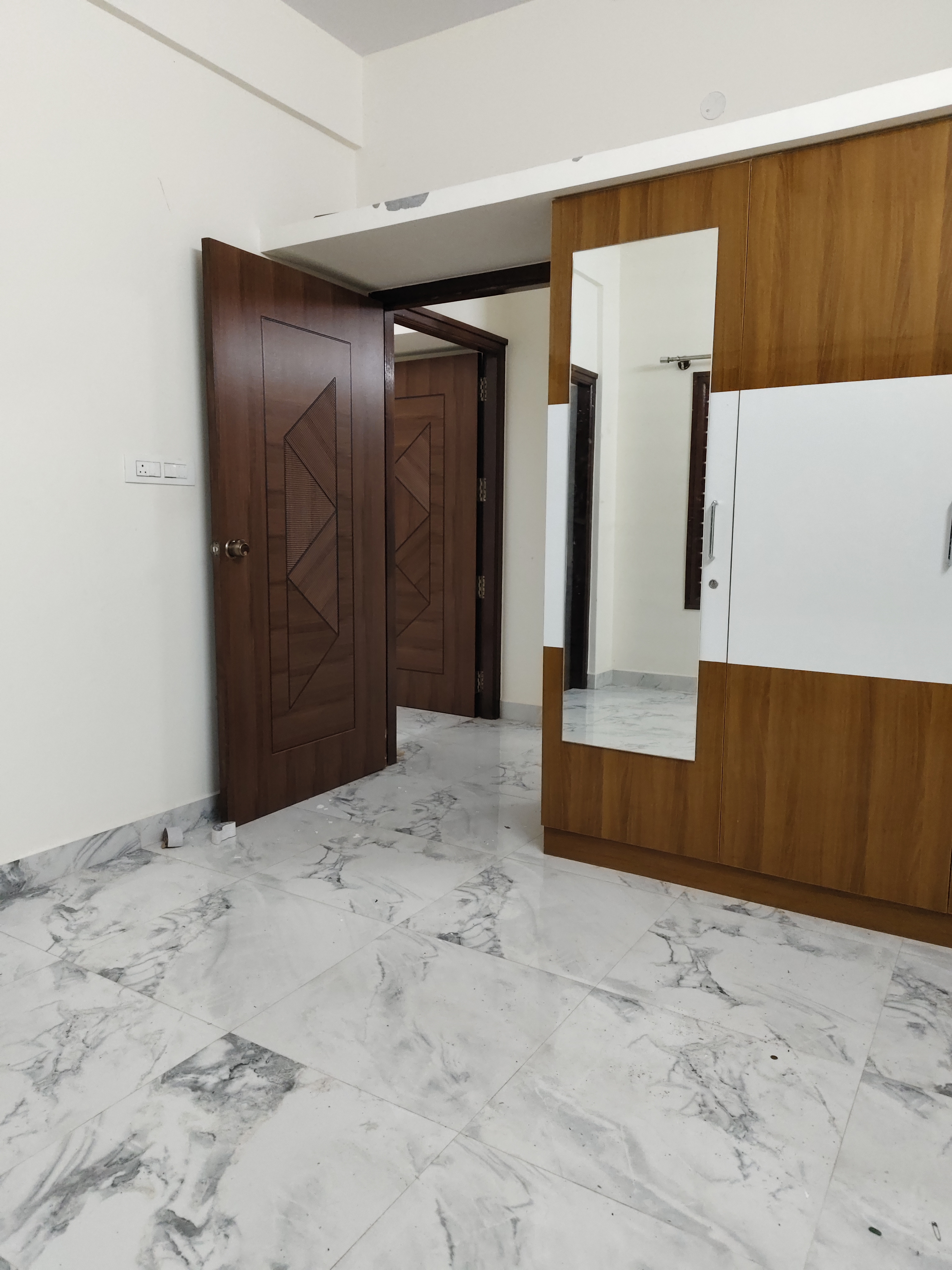 2 BHK Builder Floor For Rent in New House