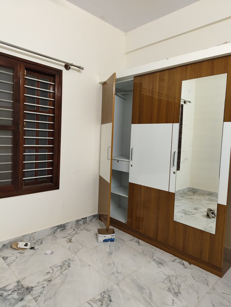 Room, indiranagar 2 Bedroom 1000 Sq.Ft. Builder Floor In Indiranagar Bangalore 8796303