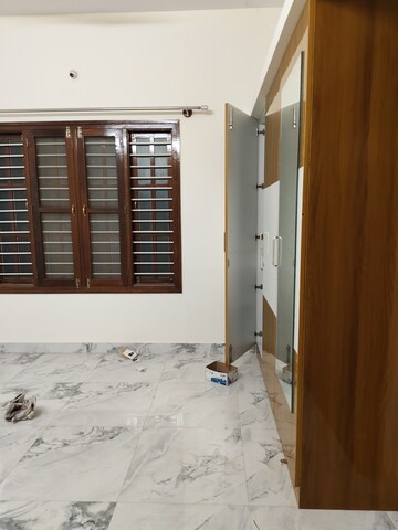 Room in 2 BHK Builder Floor at Indiranagar – for Rent