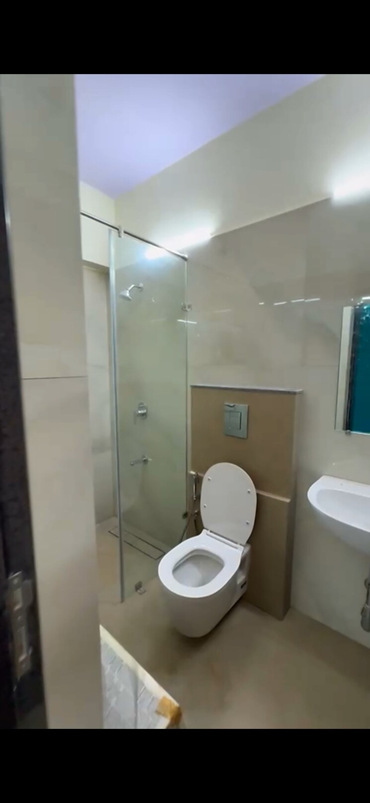Bathroom, piramal-aranya 5 Bedroom 1900 Sq.Ft. Apartment In Byculla Mumbai 8796293