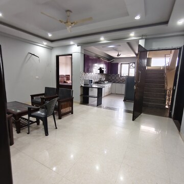 5 BHK Builder Floor For Rent in Sector 45