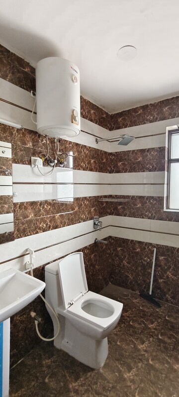 Kitchen in 5 BHK Builder Floor at Sector 45 – for Rent
