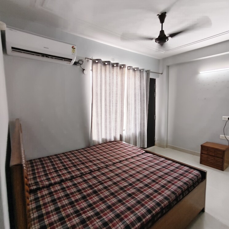 Bedroom, sector 45 5 Bedroom 2700 Sq.Ft. Builder Floor In Sector 45 Gurgaon 8796340