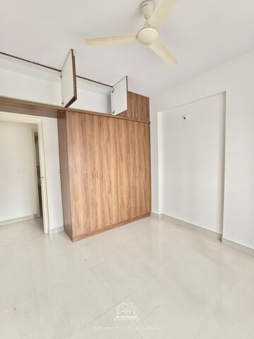 Room in 2 BHK Builder Floor at Rayasandra – for Rent