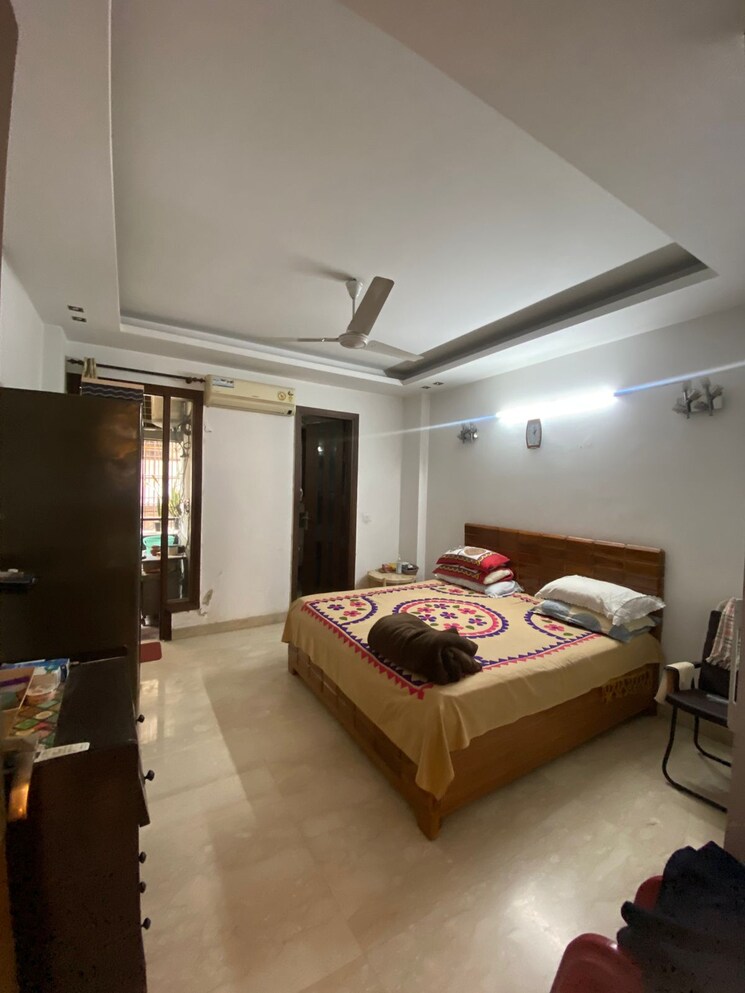 Master Bedroom, greater kailash 3 Bedroom 200 Sq.Yd. Builder Floor In Greater Kailash Delhi 8796330