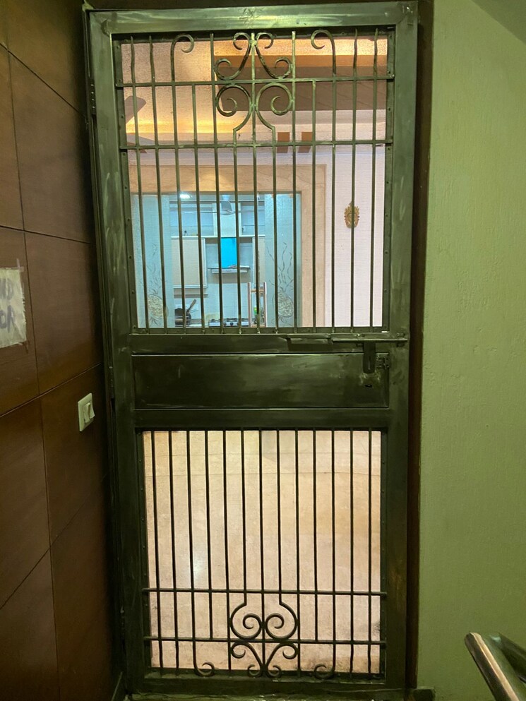 Master Bedroom, greater kailash 3 Bedroom 200 Sq.Yd. Builder Floor In Greater Kailash Delhi 8796330