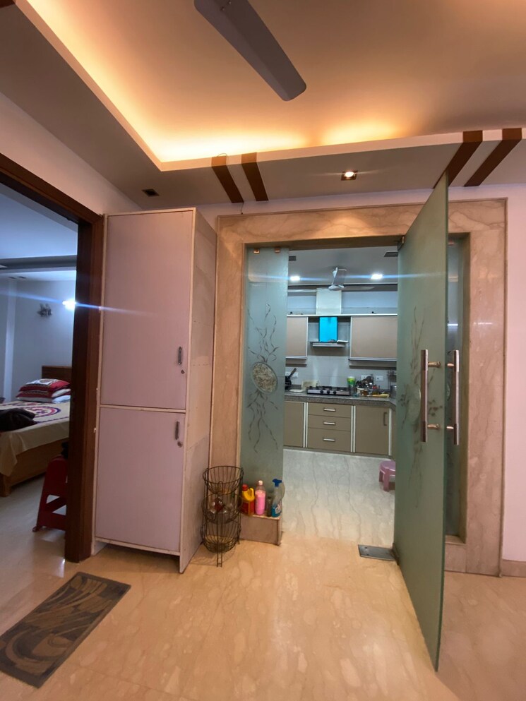 Master Bedroom, greater kailash 3 Bedroom 200 Sq.Yd. Builder Floor In Greater Kailash Delhi 8796330