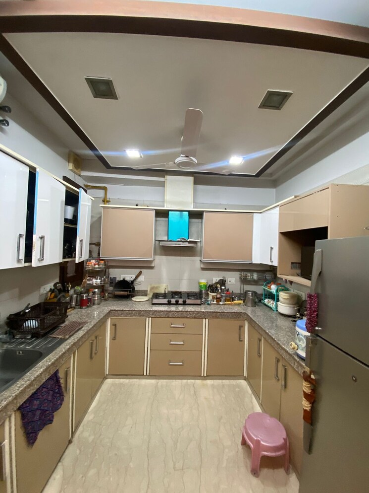 Master Bedroom, greater kailash 3 Bedroom 200 Sq.Yd. Builder Floor In Greater Kailash Delhi 8796330